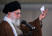 الامام الخامنئی : أمیرکا هُزمت فی تحدیها مع الجمهوریة الإسلامیة طیلة 40 عاماً