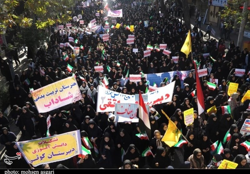 گلستان|نگارستان ایران پاسخ تهدیدهای مستکبران را با فریاد « مرگ بر آمریکا» داد+فیلم