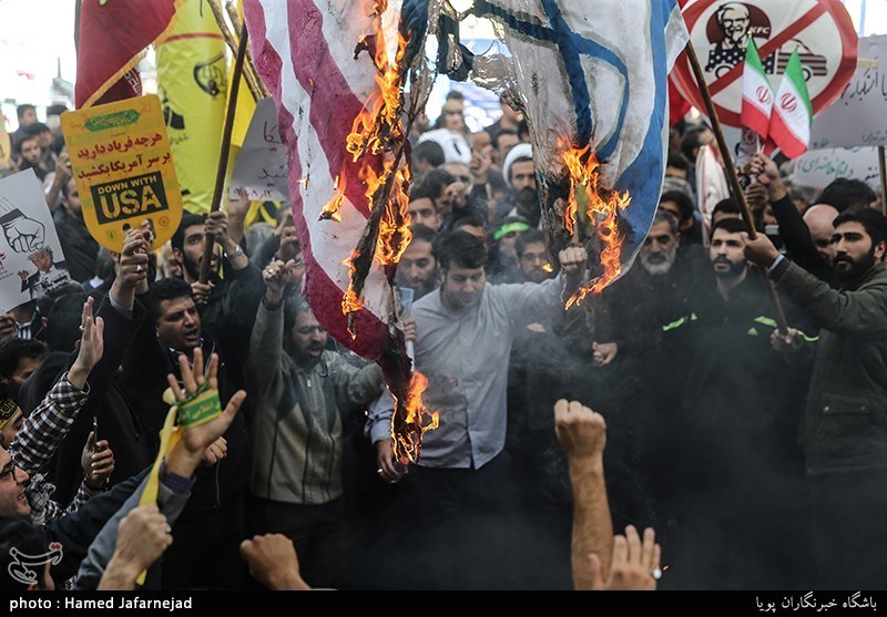 راهپیمایی 13 آبان در سراسر استان کرمان برگزار شد
