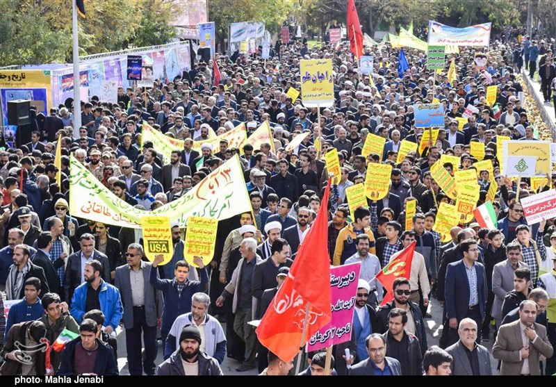 سمنان|ملت ایران 40 سال در دفاع از انقلاب اسلامی درخشیده‌اند+فیلم
