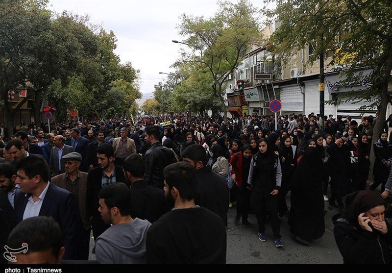 حماسه اقوام شیعه و اهل‌سنت کردستان در راهپیمایی 13 آبان‌/کُردها پاسخ تحریم‌های ترامپ را دادند+تصاویر