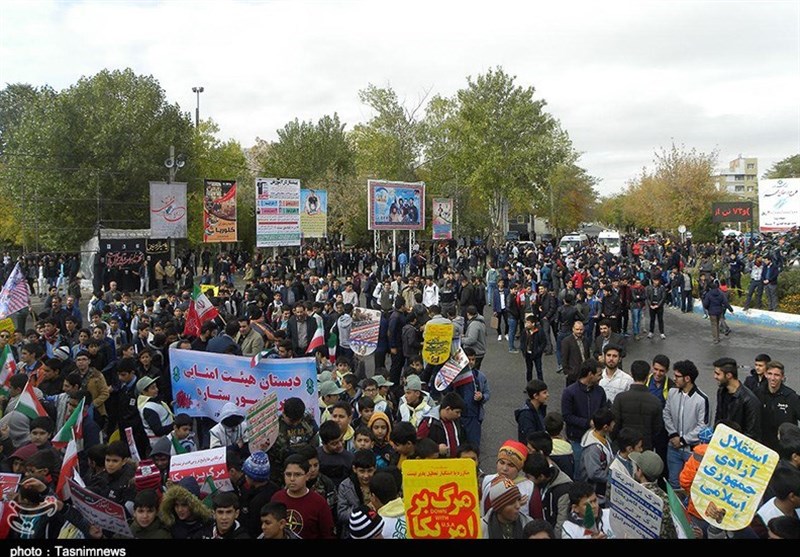 ‌مراسم راهپیمایی 13 آبان در شهرستان‌های استان تهران برگزار شد