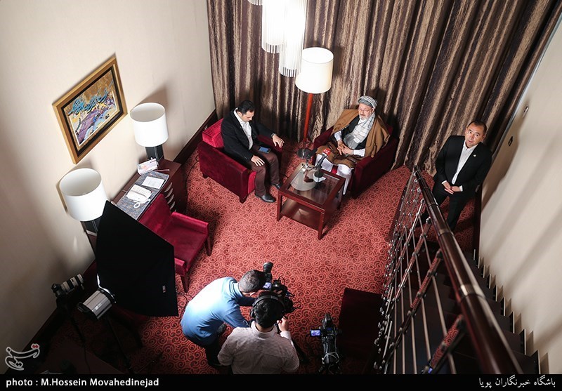 مصاحبه اختصاصی باسفیرصلح افغانستان