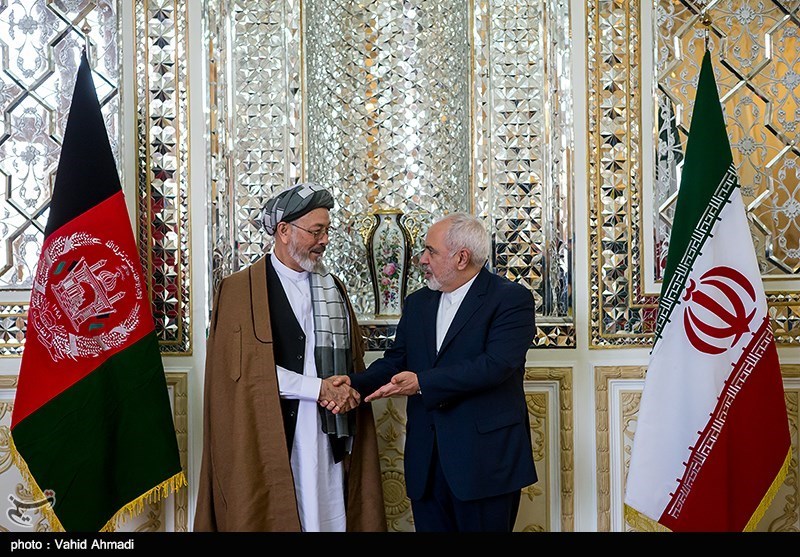 رایزنی رئیس شورای عالی صلح افغانستان با ظریف