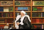 انتقاد آیت‌الله مکارم شیرازی از پیشنهاد برخی‌ها بر‌ای مذاکره با آمریکا‌