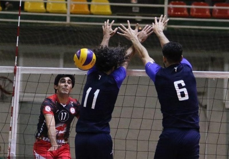 سالن والیبال مهران مشهد استانداردهای لازم برای برگزاری مسابقات لیگ را ندارد