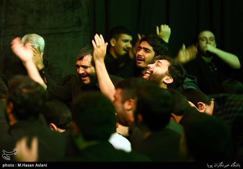 ‌دسته‌جات عزاداری بوشهر در سوگ شهادت ثامن‌الحجج به ‌حرکت درآمدند