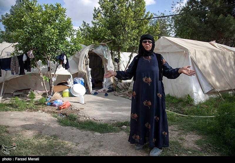 بیش از 5 هزار خانواده زلزله‌زده کرمانشاه همچنان در چادر و کانکس زندگی می‌کنند