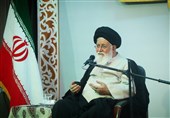 امام جمعه مشهد: برنامه‌های دهه کرامت باید با محوریت امام رضا(ع) صورت بگیرد