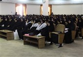 همایش "طلیعه حضور" با حضور استاد قرائتی در یزد برگزار شد