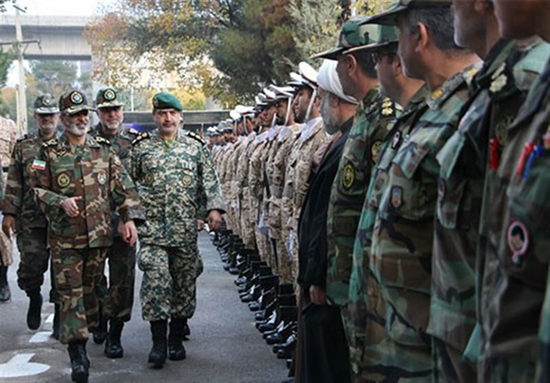 فرمانده کل ارتش از یگان‌های مستقر در کرمانشاه بازدید کرد