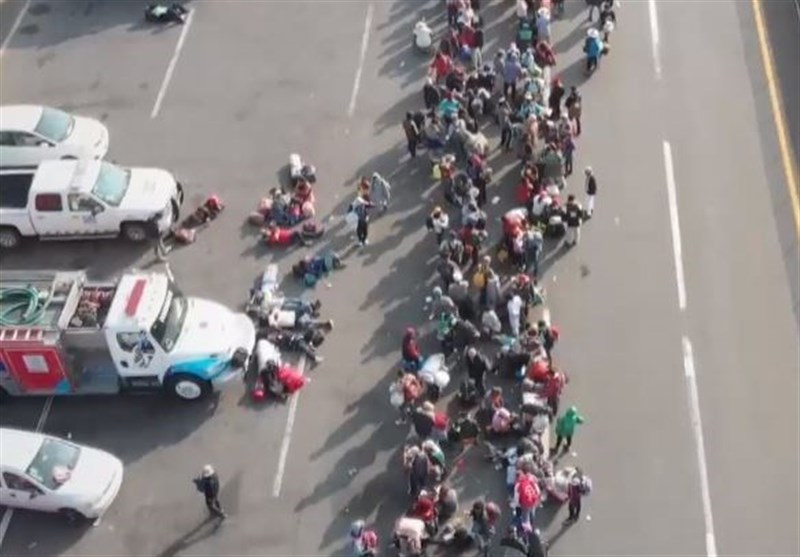 Hundreds of Hondurans Set Off toward United States in New Caravan