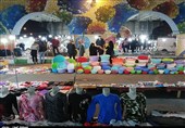 بازار کم رونق دست فروشان ارومیه در شب‌های سرد پاییزی به روایت تصویر