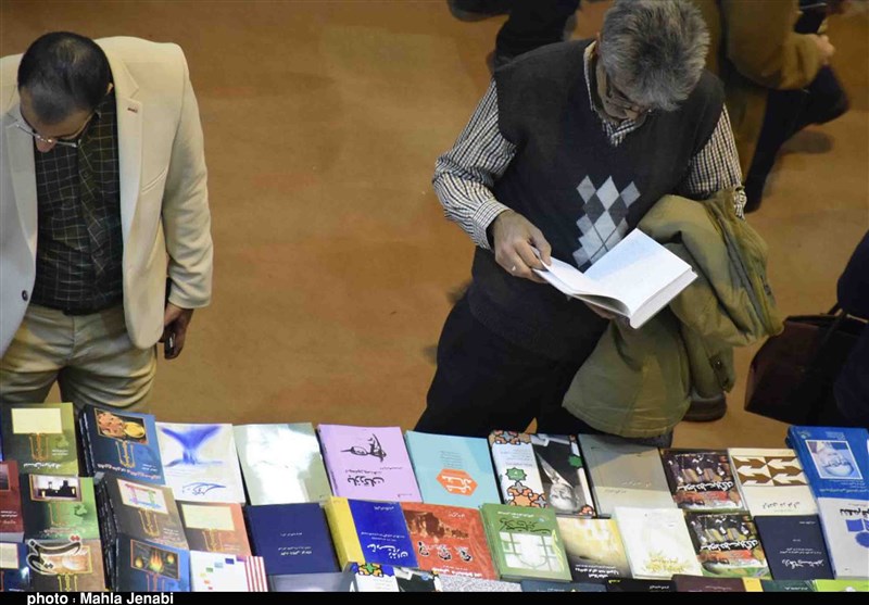 تهران| کتابخانه‌های عمومی کشور تأثیر زیادی در انتقال ارزش‌های ملی و اسلامی دارند
