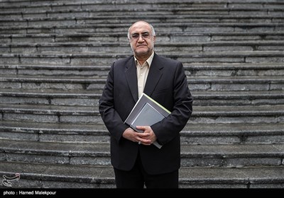 محمدجواد فدایی استاندار جدید کرمان پس از انتخاب در حاشیه جلسه هیئت دولت