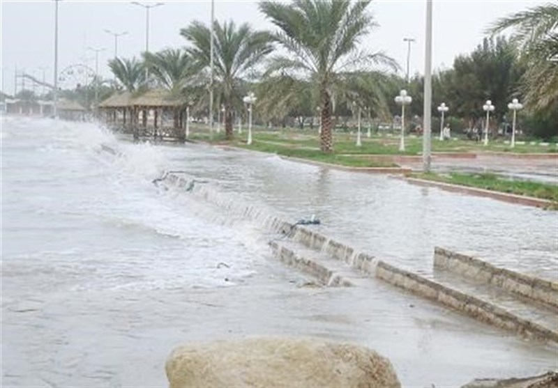 بوشهر|خلیج فارس مواج، متلاطم و شرایط برای ترددهای دریایی نامساعد است