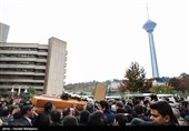 تشییع پیکر مرحوم عبدالرحمان تاجالدین معاون پارلمانی سازمان تامین اجتماعی از مقابل بیمارستان میلاد