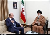 قائد الثورة الإسلامیة یستقبل الرئیس العراقی