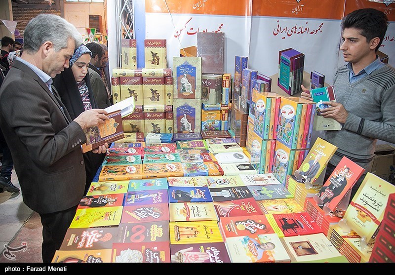20 کتاب در کانون نشر فرهنگ اسلامی کاشان رونمایی شد