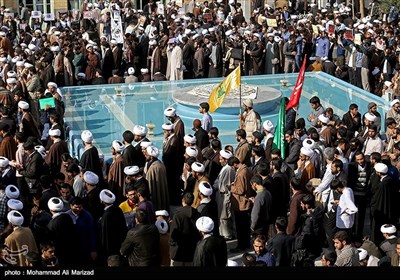 تجمع طلاب حوزه علمیه قم در حمایت از مردم یمن