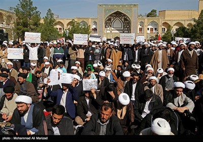 تجمع طلاب حوزه علمیه قم در حمایت از مردم یمن