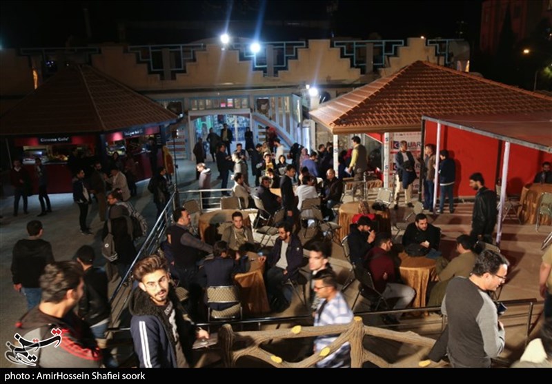 یزد| ورود تماشاگران به سالن اکران آثار جشنواره رضوی بدون بلیت ممنوع شد