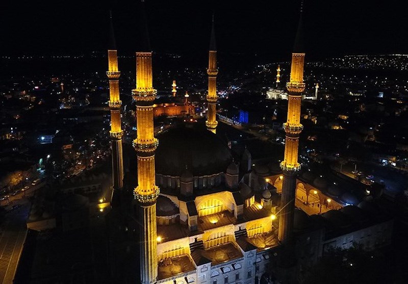 شب دوستداران پیامبر اکرم (ص) در ترکیه + عکس
