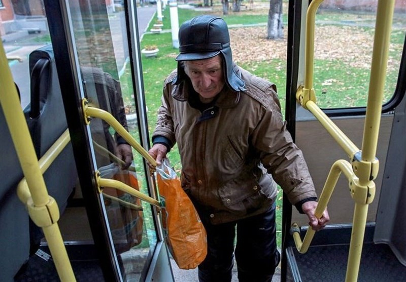 اتوبوس‌هایی که برای بی‌خانمان‌های روسیه خانه شدند+فیلم