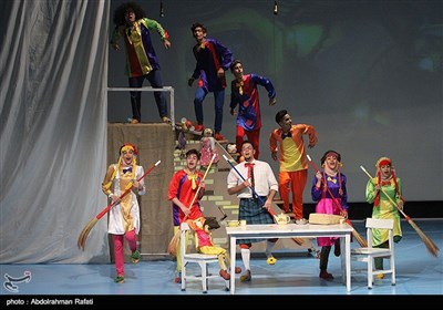 بیست و پنجمین جشنواره بین المللی تئاتر کودک و نوجوان - همدان