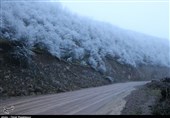 برف و باران محورهای مواصلاتی استان اصفهان را دربرگرفت