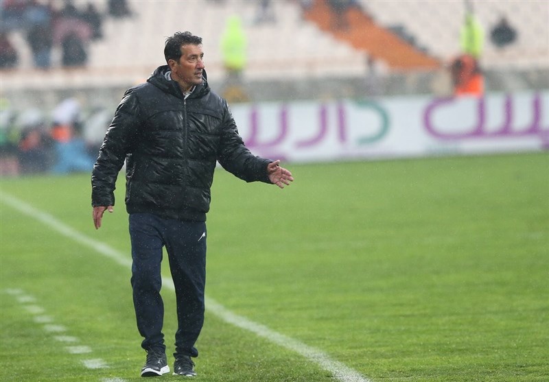 بوشهر| محمد تقوی: خوشبختم که بازیکنانم باور دارند می‌توانند ببرند/ پول بُرد نمی‌آورد