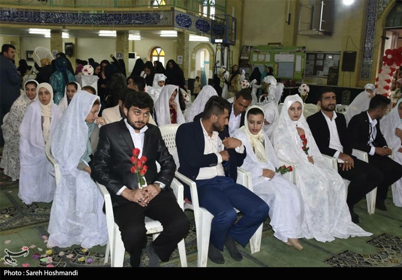مراسم ازدواج 110 زوج معلول در برج میلاد برگزار شد