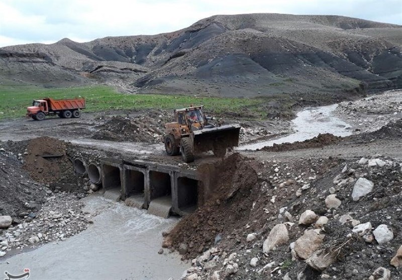 خوزستان| عشایر دزفول در میان سیلاب محاصره شدند
