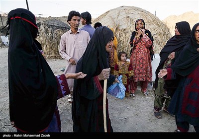 توزیع سبد کالا در روستاهای صعب العبور بلوچستان