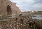 اعتبارات قطره چکانی احیای پل تاریخی میاندوآب را به تاخیر انداخت+تصاویر