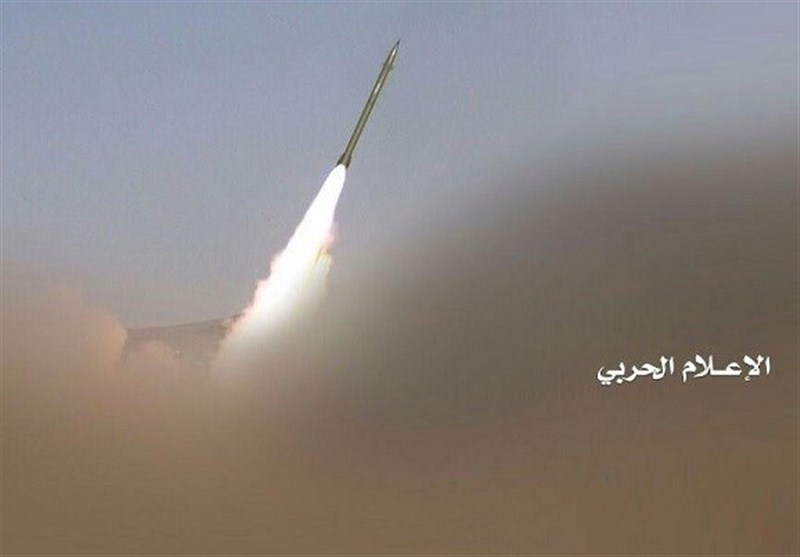 شلیک موشک بالستیک ارتش یمن به مواضع مزدوران عربستان