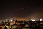تلویزیون سوریه: دفاع هوایی چندین هدف متجاوز را در جنوب سوریه سرنگون کرد
