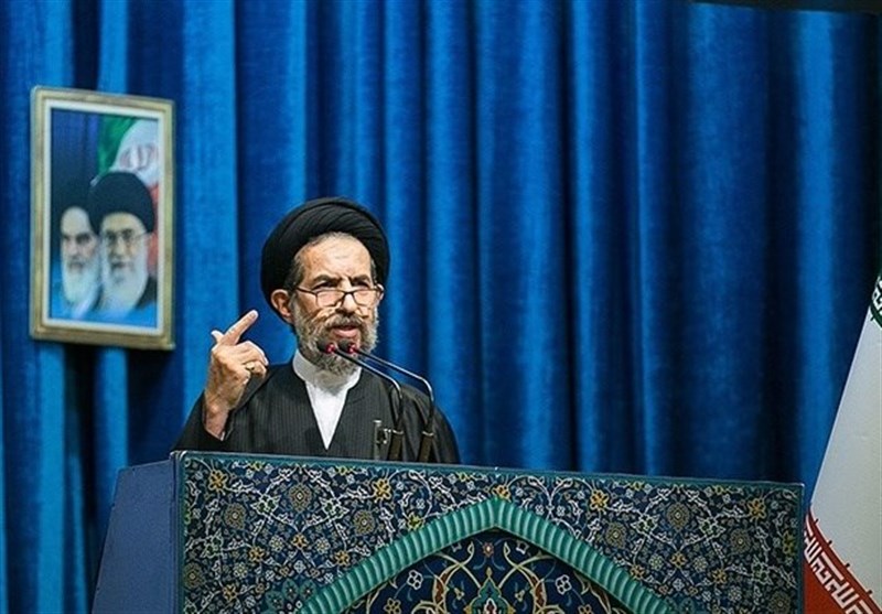 خطیب جمعة طهران: اسقاط الطائرة الأمریکیة تأکید على استراتیجیة المقاومة الإیرانیة أمام العدو