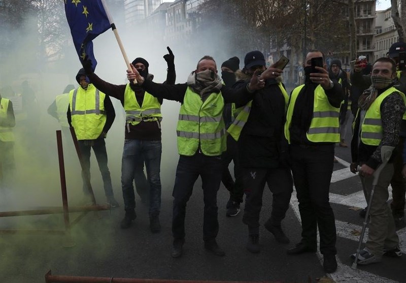 Belgian Police Clash with Yellow Jacket Protesters in Brussels (+Video)