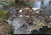 زباله‌ریزی در رودخانه‌های منتهی به دریاچه بحران زده ارومیه ادامه دارد