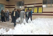 توزیع 800 بسته غذایی میان مردم مناطق محروم اهواز توسط خیریه مدافعان حرم+فیلم