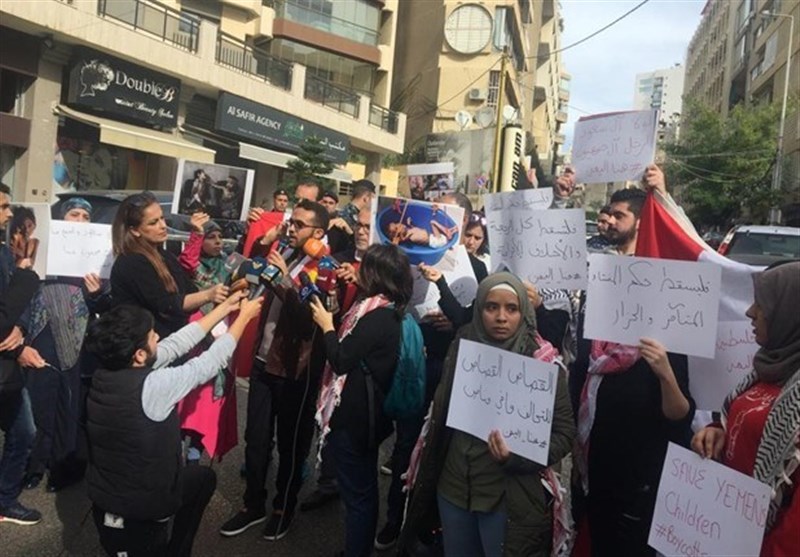 تحرکات أمام السفارة السعودیة فی بیروت لمناهضة الحرب السعودیة على الیمن