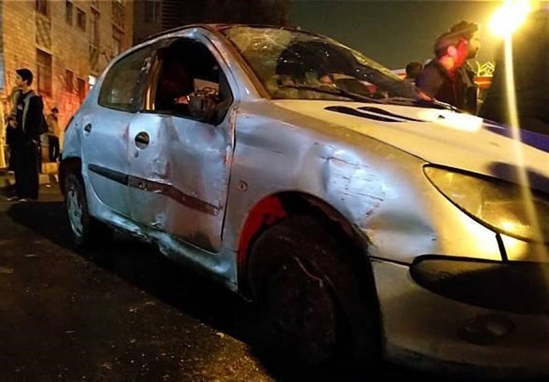 مرگ دلخراش راننده پژو 206 زیر خودروی واژگون شده + تصاویر