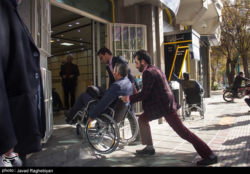 مشارکت مردم اصفهان در اقدامی خیرخواهانه برای معلولان نیازمند‌