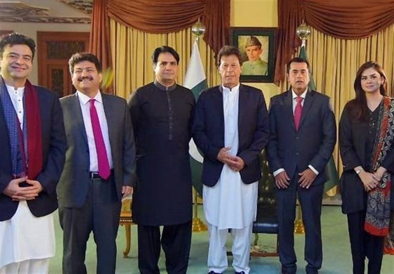 عمران خان: ارتش پاکستان حامی سیاست‌های دولت است