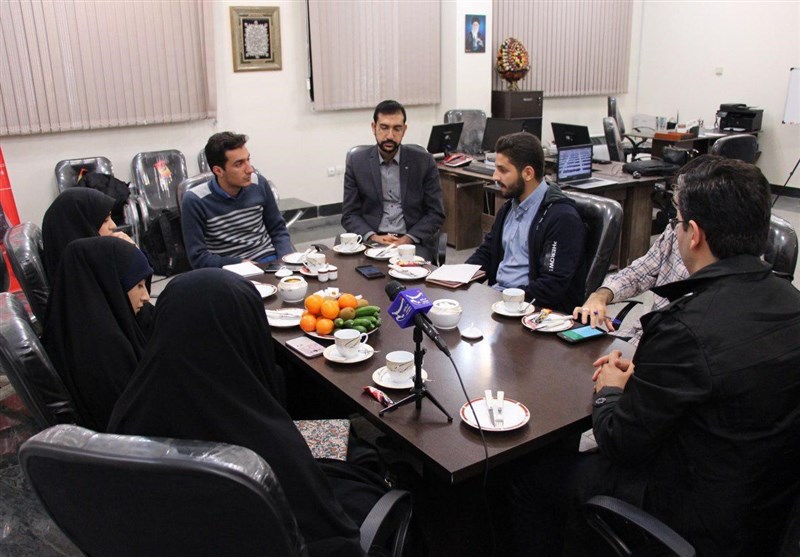 میزگرد تحلیل جنبش‌های دانشجویی در دفتر تسنیم اصفهان برگزار شد