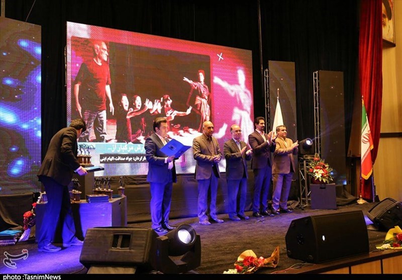 جشنواره تئاتر ملی مهر با معرفی نفرات برتر در کاشان به کار خود پایان داد