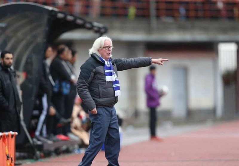 Esteghlal Coach Winfried Schaefer Hits Out at Referee