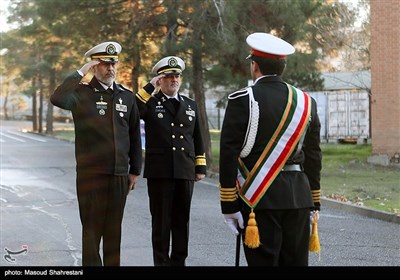 حبیب‌الله سیاری معاون هماهنگ‌کننده ارتش و حسین خانزادی فرمانده نیروی دریایی ارتش 
