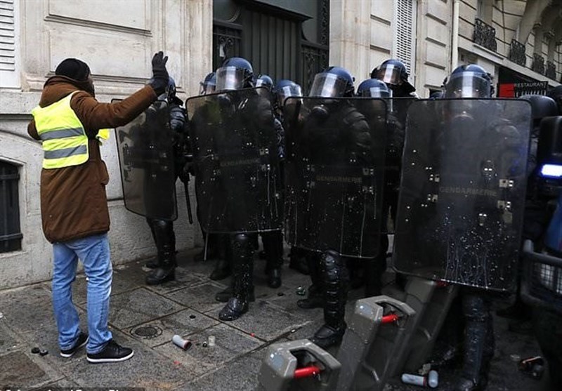 550 معترض به سیاست‌های دولت فرانسه بازداشت شده‌اند